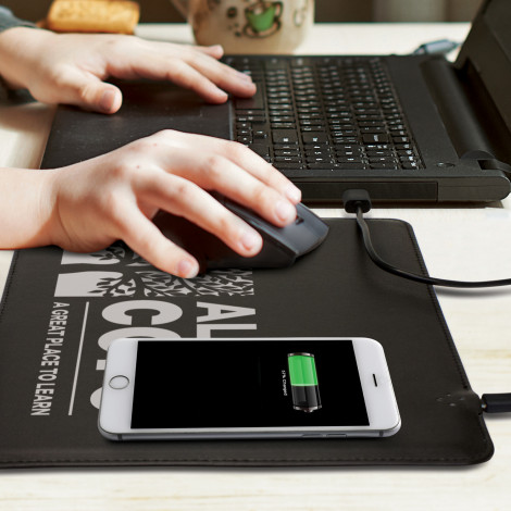 davros-wireless-charging-mouse-mat - Image 3