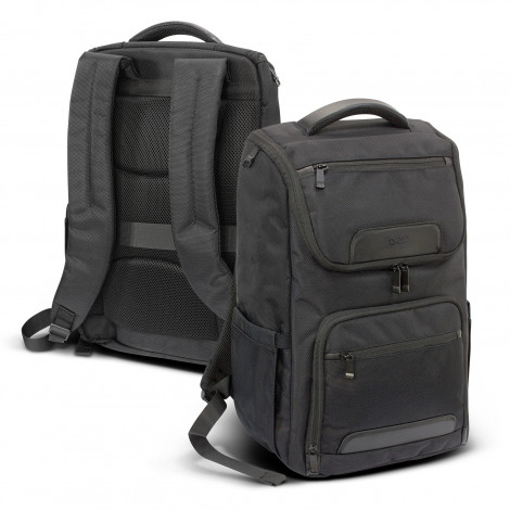 swiss-peak-voyager-laptop-backpack